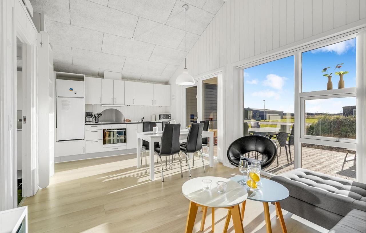 Awesome Home In Ringkobing With Kitchen Søndervig Екстериор снимка